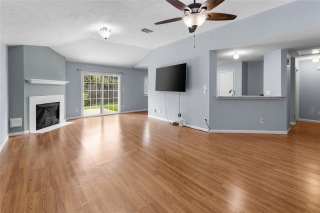 1735 Oak Ridge Drive, Kemah, TX 77565
