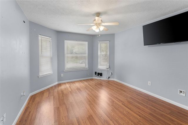 1735 Oak Ridge Drive, Kemah, TX 77565