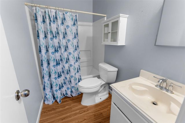 1735 Oak Ridge Drive, Kemah, TX 77565