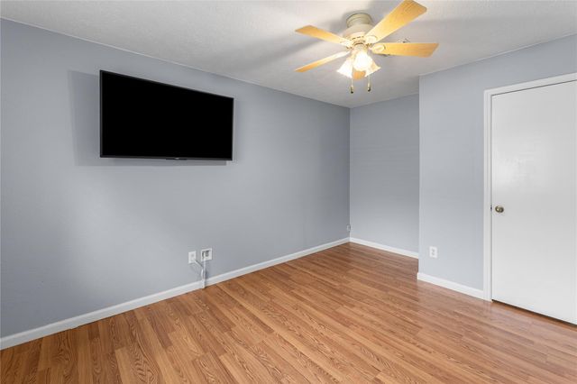 1735 Oak Ridge Drive, Kemah, TX 77565