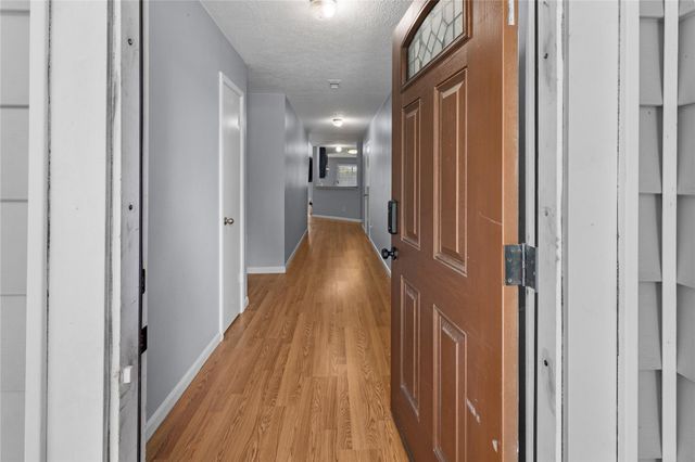 1735 Oak Ridge Drive, Kemah, TX 77565