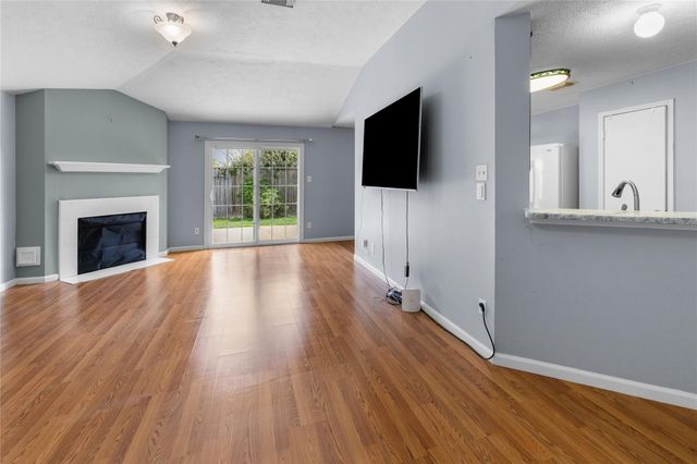1735 Oak Ridge Drive, Kemah, TX 77565