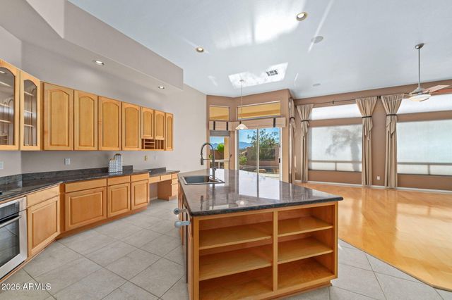 16442 S 4TH Street, Phoenix, AZ 85048