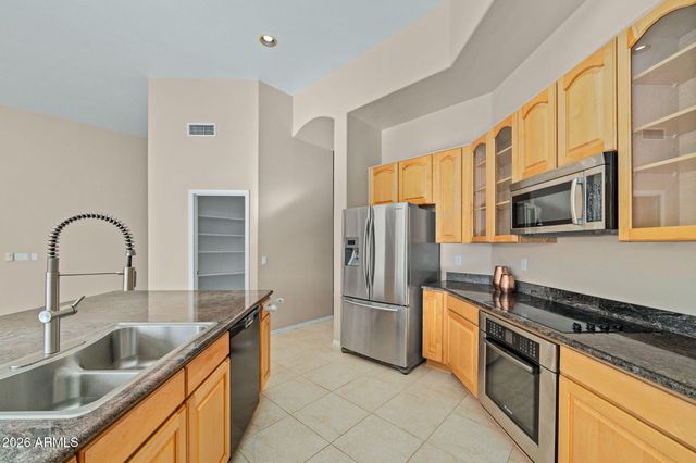 16442 S 4TH Street, Phoenix, AZ 85048