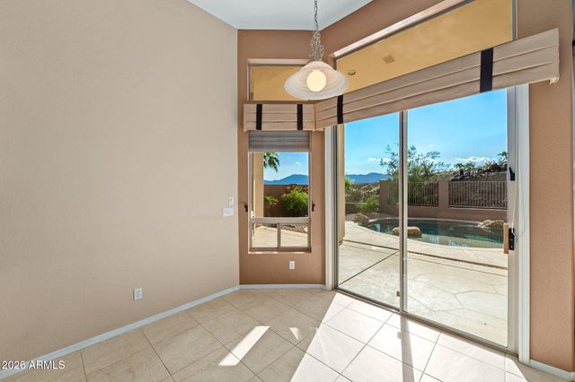 16442 S 4TH Street, Phoenix, AZ 85048