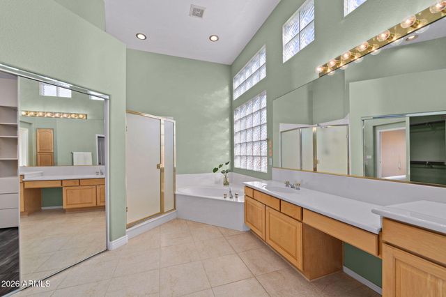 16442 S 4TH Street, Phoenix, AZ 85048