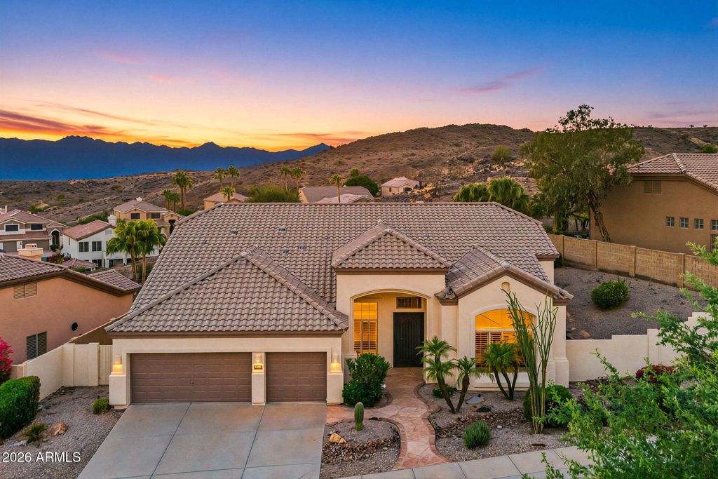 16442 S 4TH Street, Phoenix, AZ 85048