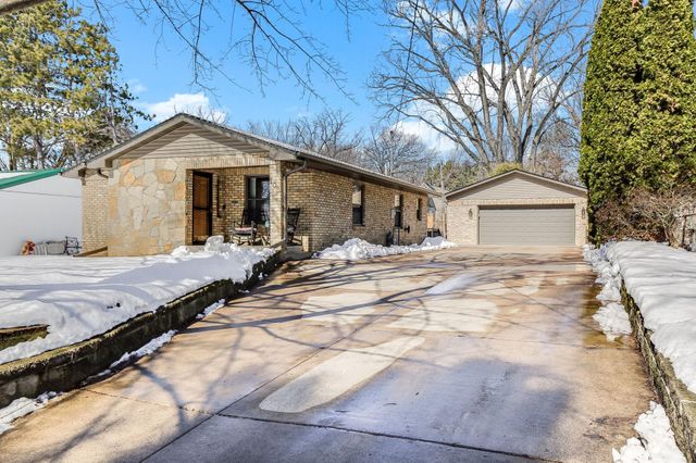 103 Greenwood Street, Mahtomedi, MN 55115