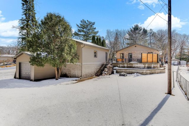 103 Greenwood Street, Mahtomedi, MN 55115