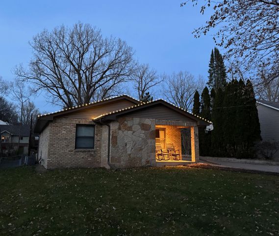 103 Greenwood Street, Mahtomedi, MN 55115