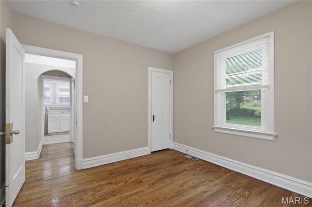 21 Robert Avenue, St Louis, MO 63135