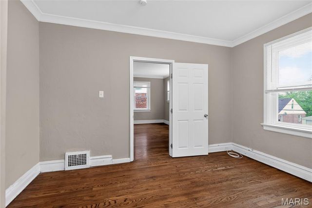 21 Robert Avenue, St Louis, MO 63135