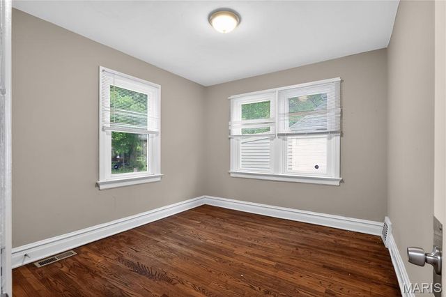 21 Robert Avenue, St Louis, MO 63135