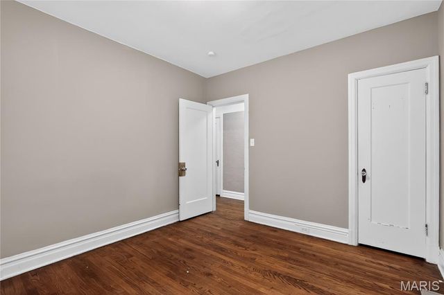 21 Robert Avenue, St Louis, MO 63135
