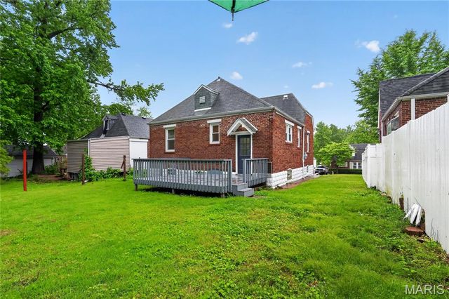 21 Robert Avenue, St Louis, MO 63135