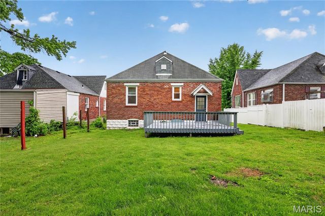 21 Robert Avenue, St Louis, MO 63135