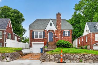 21 Robert Avenue, St Louis, MO 63135