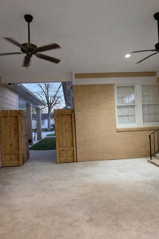 403 4th Street, Humble, TX 77338