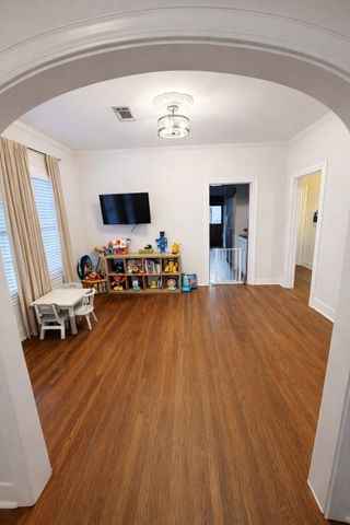 403 4th Street, Humble, TX 77338