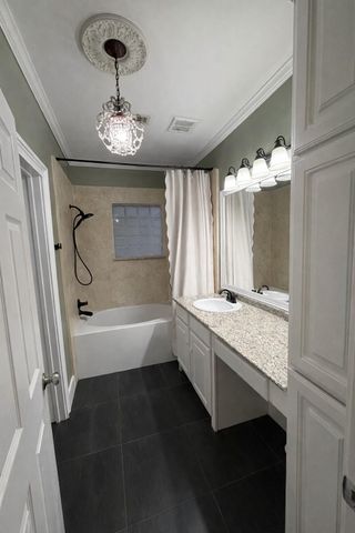 403 4th Street, Humble, TX 77338