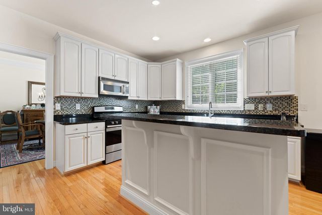 16505 MURRAY PL, Woodbridge, VA 22191