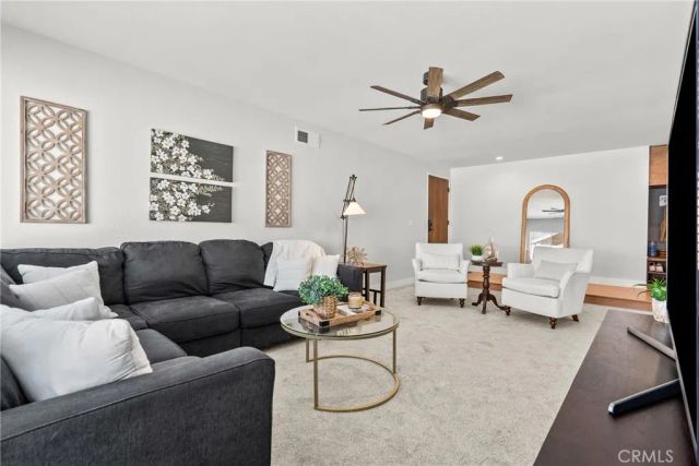 22666 Matana, Saugus, CA 91350