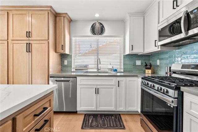 22666 Matana, Saugus, CA 91350