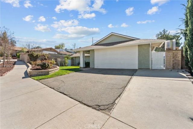 22666 Matana, Saugus, CA 91350