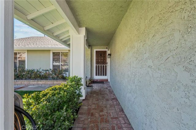 22666 Matana, Saugus, CA 91350