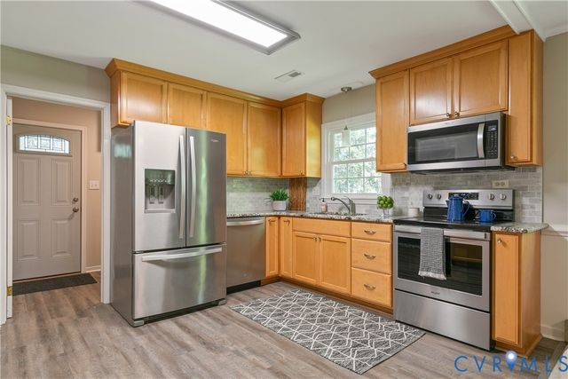 13430 Hensley Rd, Midlothian, VA 23112