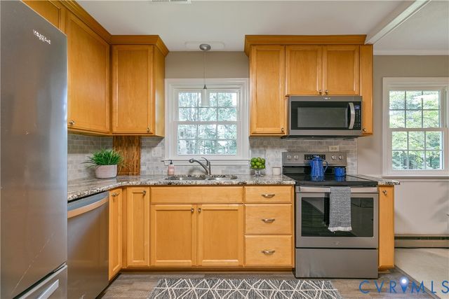 13430 Hensley Rd, Midlothian, VA 23112