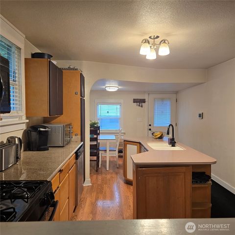 415 138th Street E, Tacoma, WA 98445