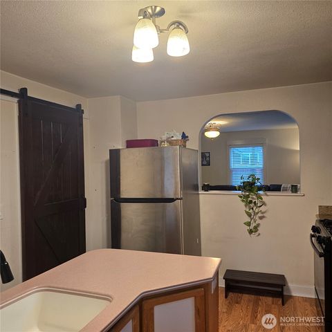 415 138th Street E, Tacoma, WA 98445