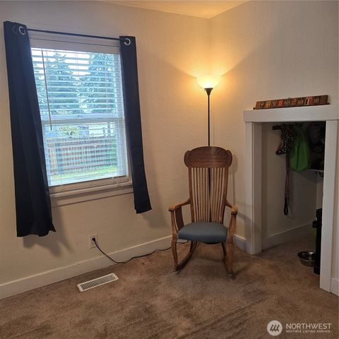 415 138th Street E, Tacoma, WA 98445