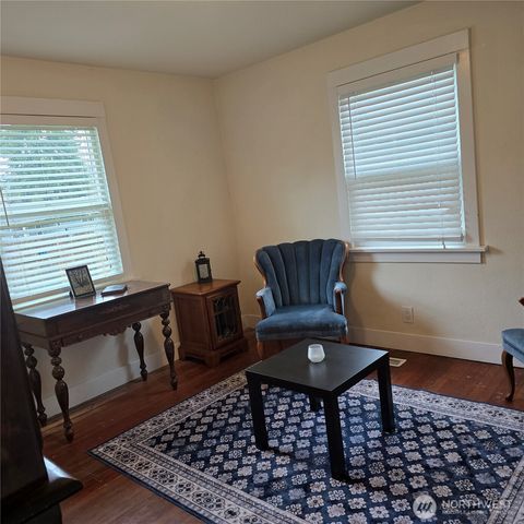 415 138th Street E, Tacoma, WA 98445