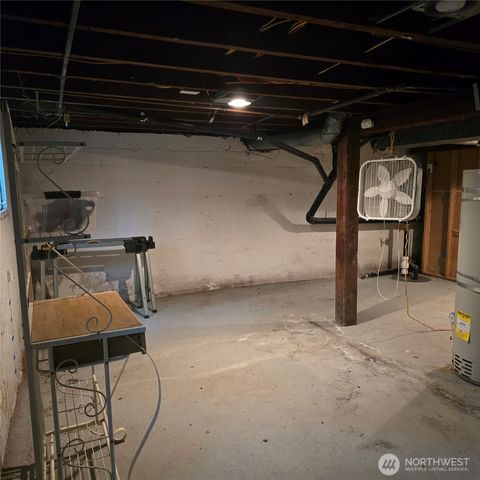 415 138th Street E, Tacoma, WA 98445