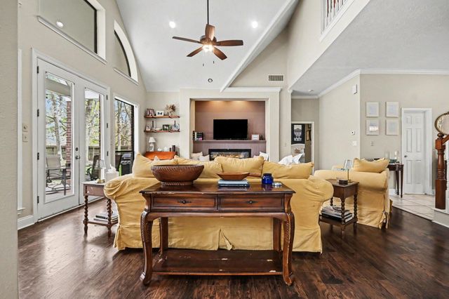 2500 Owen Street, Alvin, TX 77511