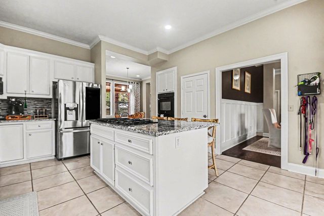 2500 Owen Street, Alvin, TX 77511