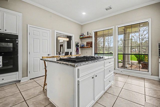 2500 Owen Street, Alvin, TX 77511