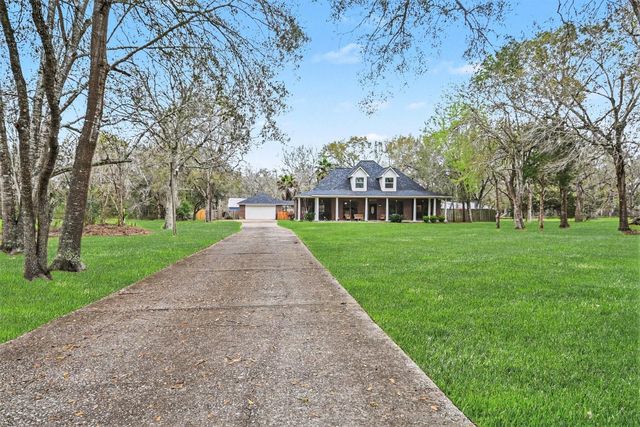 2500 Owen Street, Alvin, TX 77511