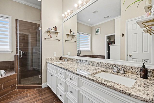 2500 Owen Street, Alvin, TX 77511