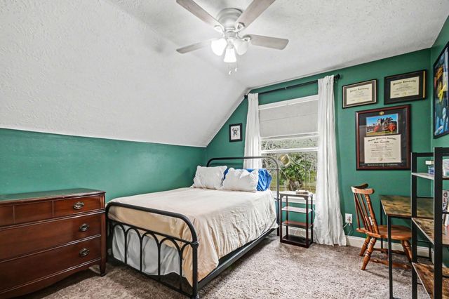 2500 Owen Street, Alvin, TX 77511