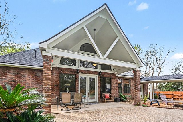 2500 Owen Street, Alvin, TX 77511