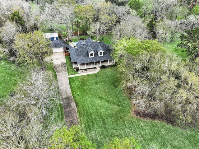 2500 Owen Street, Alvin, TX 77511