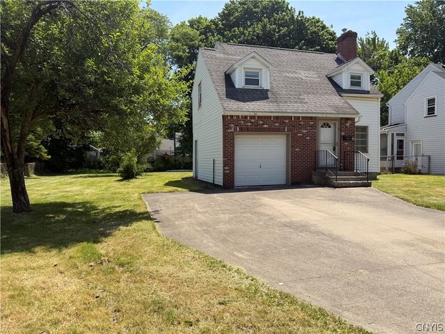 76 Ayer Street, Greece, NY 14615