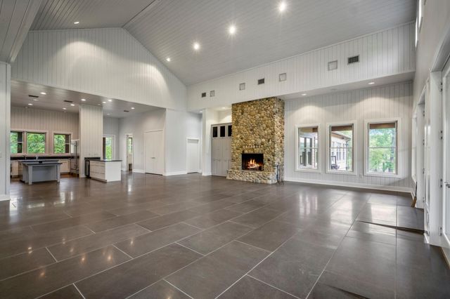 4016 Fm 811, Centerville, TX 75833