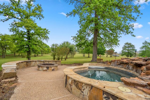 4016 Fm 811, Centerville, TX 75833
