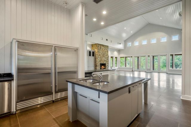 4016 Fm 811, Centerville, TX 75833