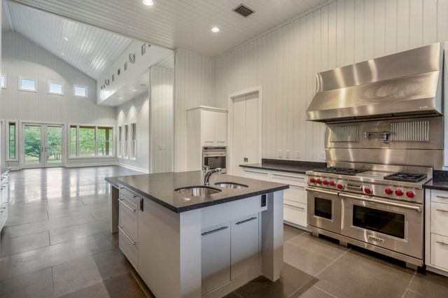 4016 Fm 811, Centerville, TX 75833