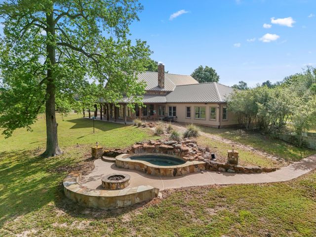 4016 Fm 811, Centerville, TX 75833